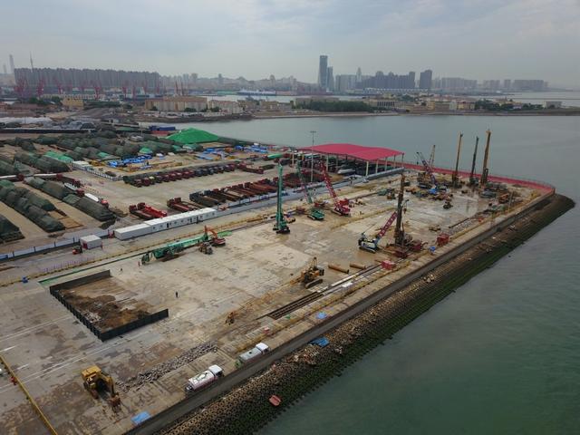 膠州灣第二隧道工程青島端主線工程進入土建施工建設階段(圖1)