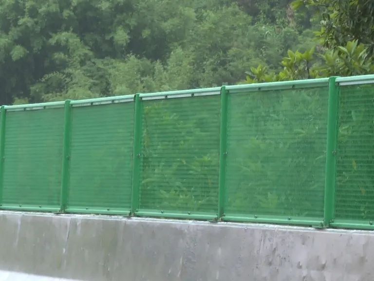 廣寧水聲嶺隧道工程進入最后一道施工工序(圖10) 廣寧水聲嶺隧道工程進入最后一道施工工序(圖10)