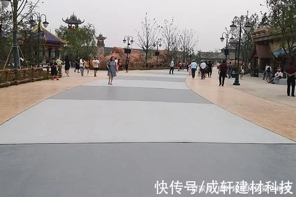 彩色混凝土洗砂地坪施工技術(shù)應(yīng)用(圖1)
