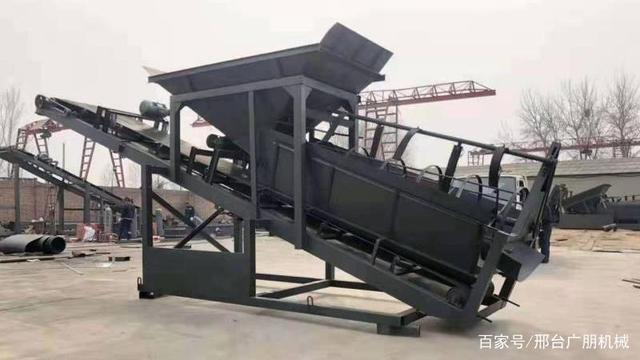 新型移動滾筒篩沙機振動篩錘式破碎機螺旋洗砂機細沙回收機(圖1)