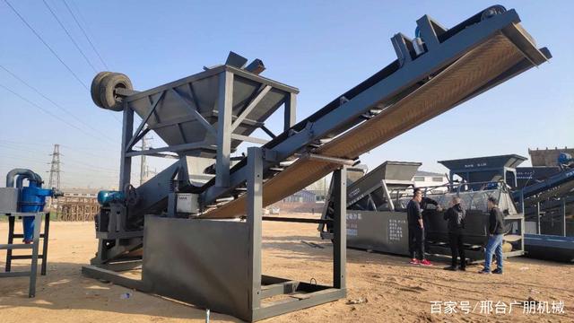 新型移動滾筒篩沙機振動篩錘式破碎機螺旋洗砂機細沙回收機(圖2)