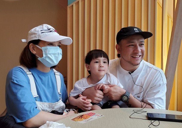 世紀渣男洗心革面轉幕后，未實現承諾愧對兒子，心疼老婆有意結扎(圖3)