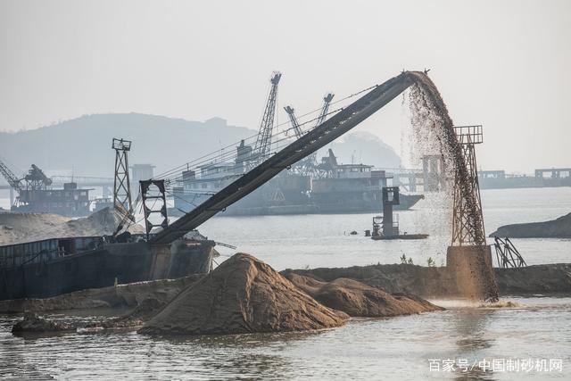 斗式洗砂機(jī)你了解嗎？工作原理、優(yōu)勢(shì)特點(diǎn)全盤解析，不要錯(cuò)過！(圖1)