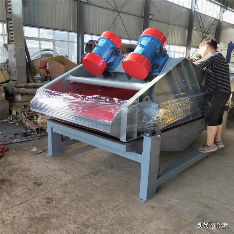 細砂回收脫水篩尾砂脫水篩石粉污水回收機(圖1) 細砂回收脫水篩尾砂脫水篩石粉污水回收機(圖1)