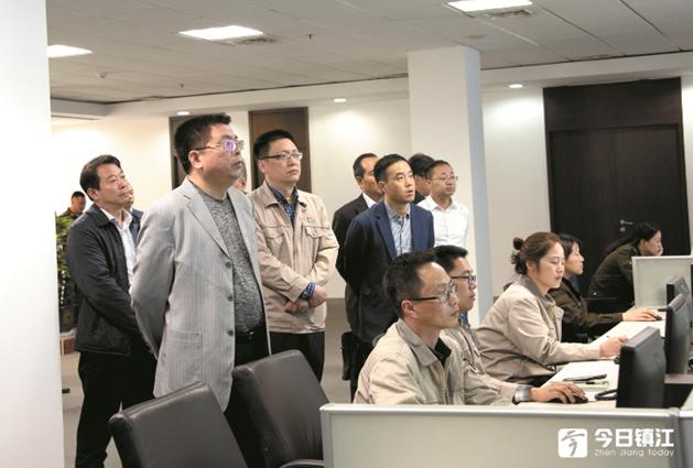 聚焦產業強企點燃奔跑引擎——寫在國資系統產業強企大會之際(圖1) 聚焦產業強企點燃奔跑引擎——寫在國資系統產業強企大會之際(圖1)