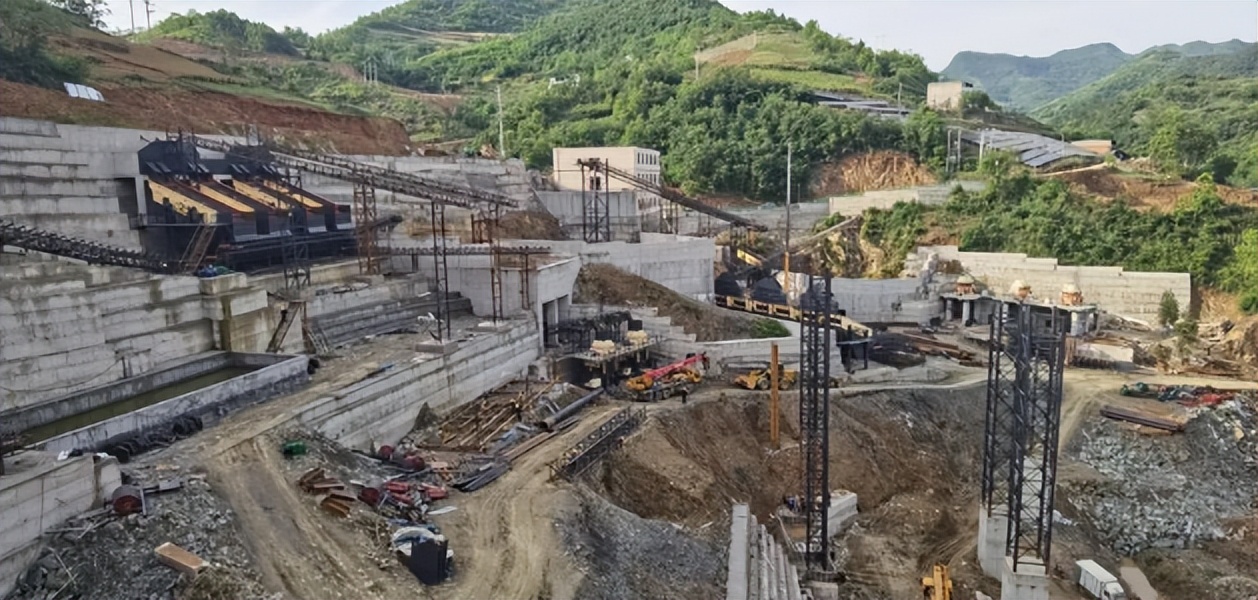 助力西十高鐵建設(shè)，磊蒙湖北骨料項(xiàng)目迅速建設(shè)中(圖1)