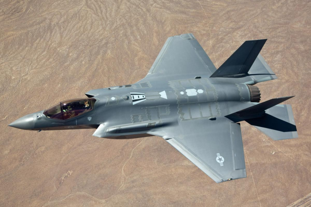 F35隱身戰斗機有多先進？全身上下都是黑科技，比F22還要厲害(圖4)