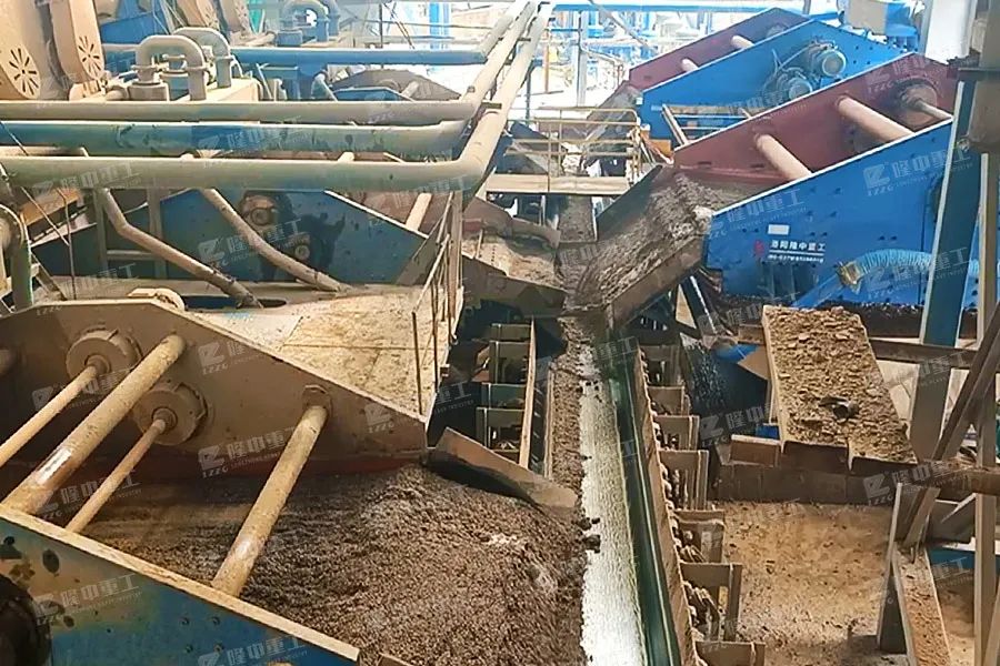 隆中重工EPC承建湖北武穴長江礦業公司二期砂石骨料項目投產！（附生產線視頻）(圖2)