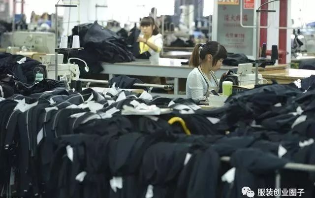 揭秘服裝利潤體系,你所不知道的服裝內幕(圖3) 揭秘服裝利潤體系,你所不知道的服裝內幕(圖3)