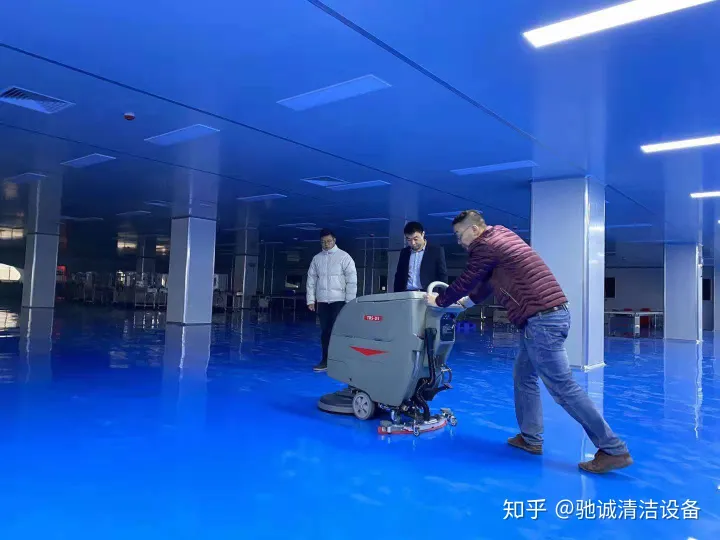 武漢洗地機武漢車間洗地機武漢工廠洗地機武漢馳誠-湖北清潔設備優(yōu)質(zhì)供應商(圖1) 武漢洗地機武漢車間洗地機武漢工廠洗地機武漢馳誠-湖北清潔設備優(yōu)質(zhì)供應商(圖1)