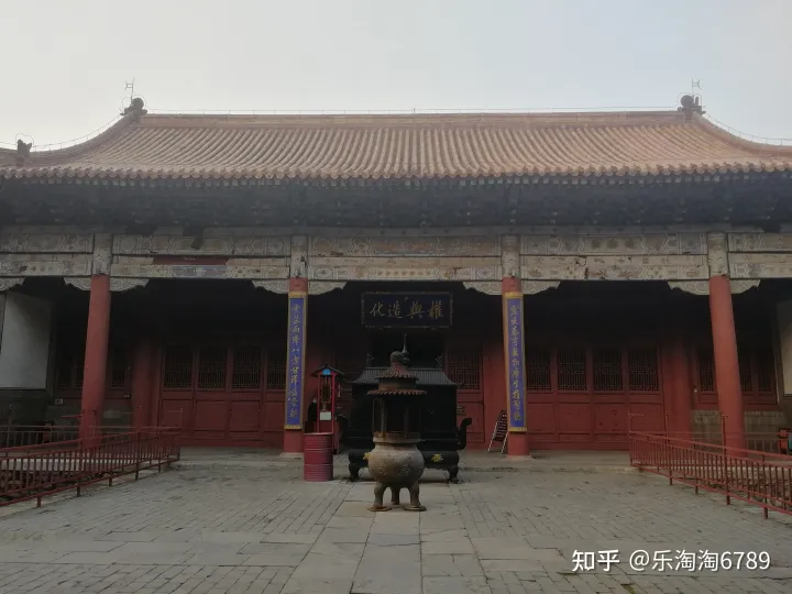 泰安:它是帝王封禪祭祀典禮之地,神秘威嚴(yán),竟曾住著神仙一家!(圖5) 泰安:它是帝王封禪祭祀典禮之地,神秘威嚴(yán),竟曾住著神仙一家!(圖5)