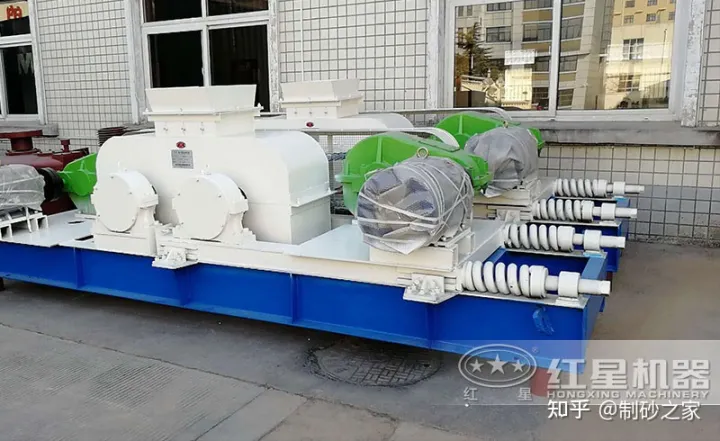 時產20噸小型鵝卵石制砂機多少錢一臺？附型號(圖2)