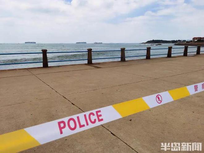 痛心！青島海邊倆小伙被海浪卷走！一人遺體已被找到……(圖4)