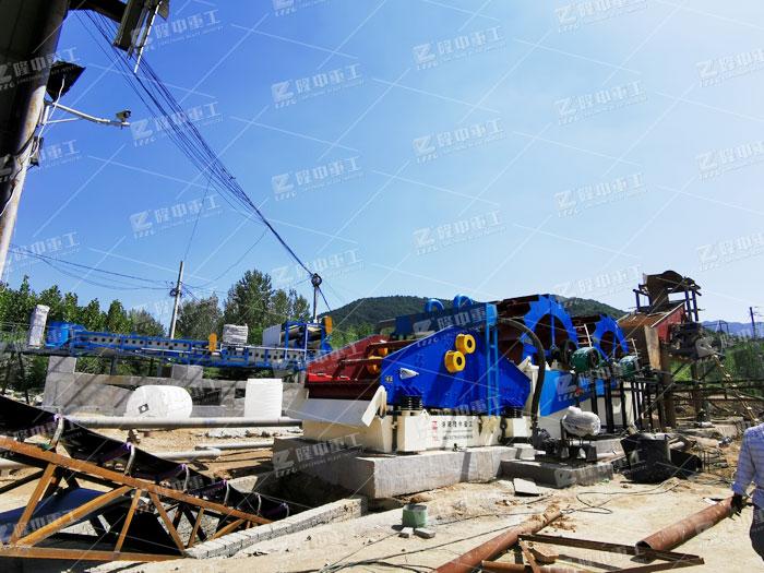 新型移動洗沙機性能優勢,多少錢一臺?(圖1) 新型移動洗沙機性能優勢,多少錢一臺?(圖1)