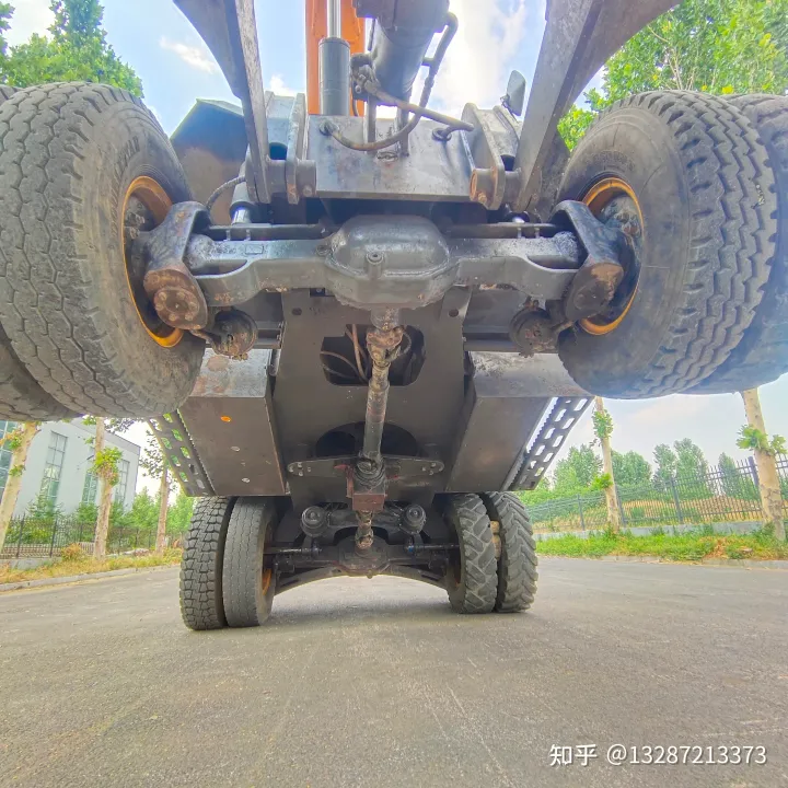 犀牛85型號二手輪式抓木機圖片旋轉裝載機炮頭機棉花夾抓按樹抓樹根挖挖機抓竹子便宜抓垃圾個人一手抓石頭抓棉花抓秸稈抓鋼機圖片抓草垛抓顆粒設備(圖6)