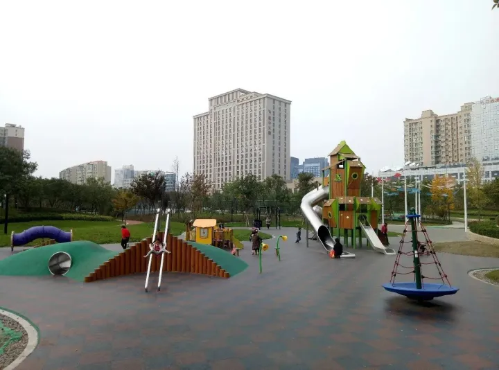 鄭州最好公園！大人能跑步，小孩能玩沙，設(shè)備全進(jìn)口，不收門票！(圖6)