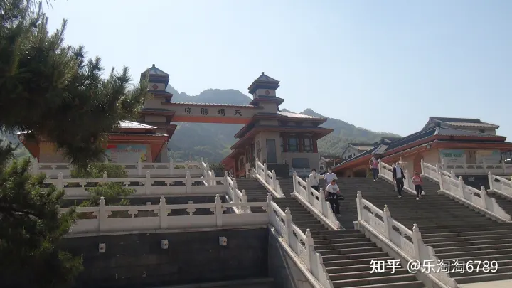 泰安:泰山東大門有一處景點(diǎn),溪水淙淙,山水如詩(shī)如畫,五一假期觀光好去處,卻暗藏陰陽(yáng)變化之?dāng)?shù)!(圖6) 泰安:泰山東大門有一處景點(diǎn),溪水淙淙,山水如詩(shī)如畫,五一假期觀光好去處,卻暗藏陰陽(yáng)變化之?dāng)?shù)!(圖6)