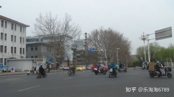 泰安一條街道，首有著名景點，尾有繁華夜市，低調卻有頂尖美食，內有一建筑承載了幾代人的記憶！(圖10)