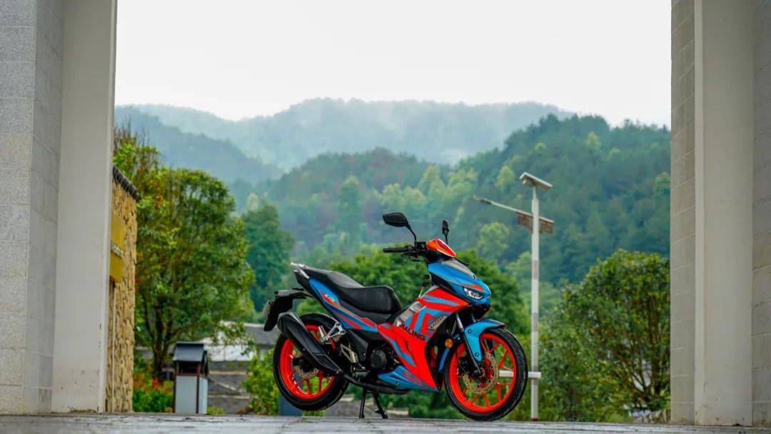12680元起嘉陵CoCoSVR180運動彎梁售價公布?！同場CoCo機(jī)車品牌正式發(fā)布！(圖8)