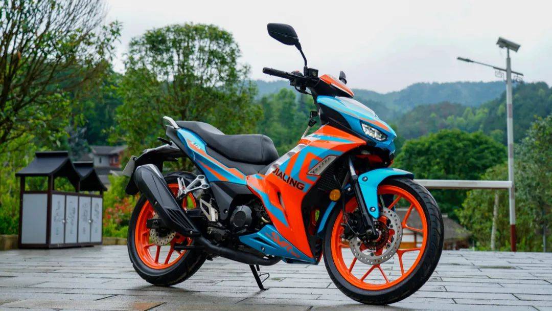 12680元起嘉陵CoCoSVR180運動彎梁售價公布?！同場CoCo機(jī)車品牌正式發(fā)布！(圖12)